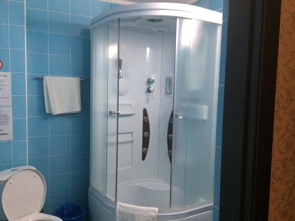 Hotel "Arai" أكتوبي الغرفة الصورة